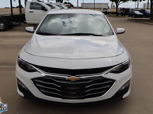 Used 2024 Chevrolet Malibu LT FWD image 9