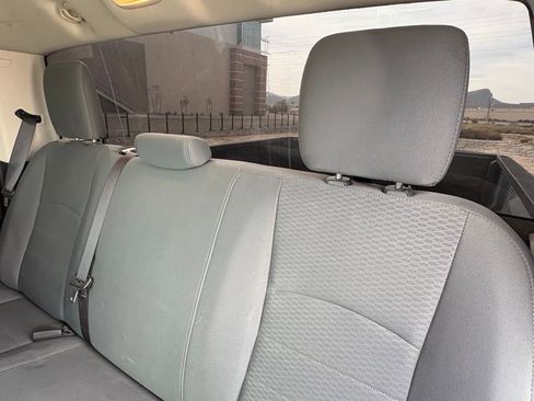 Used 2016 RAM 2500 Tradesman w/ Chrome Appearance Group image 13