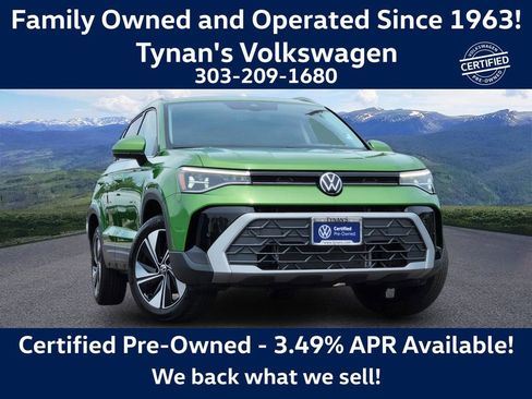 Certified 2025 Volkswagen Taos SE AWD/4WD image 1
