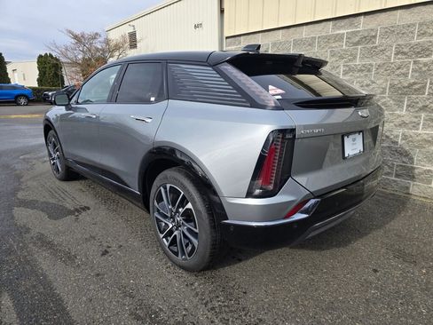 New 2026 Cadillac Optiq Sport 1 image 4