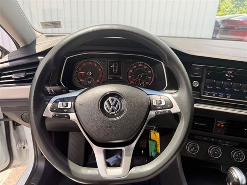 Used 2020 Volkswagen Jetta S w/ Driver Assistance Package FWD image 5
