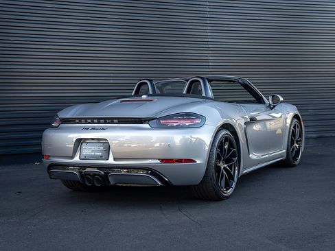 Certified 2024 Porsche 718 Boxster image 29