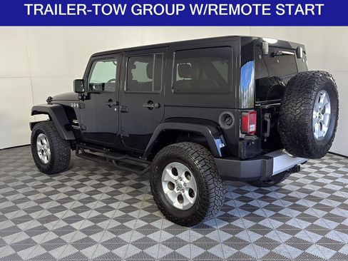 Used 2015 Jeep Wrangler Unlimited Sahara w/ Connectivity Group AWD/4WD image 7