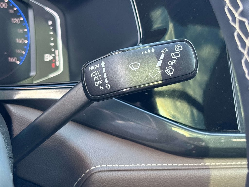 Certified 2024 Volkswagen Taos SEL AWD/4WD image 31