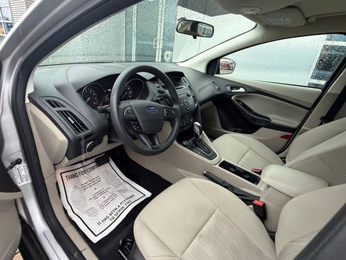 Used 2015 Ford Focus SE image 18