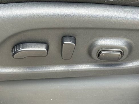 Used 2018 Nissan Titan PRO-4X w/ Pro-4x Convenience Package image 21