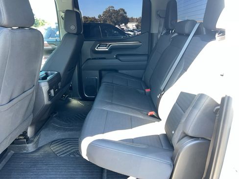 Used 2024 Chevrolet Silverado 1500 LT Trail Boss image 23