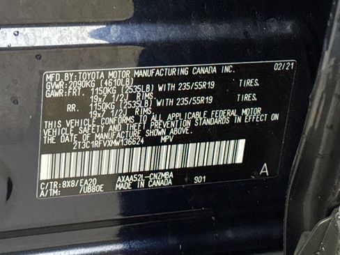 Used 2021 Toyota RAV4 XLE Premium image 30