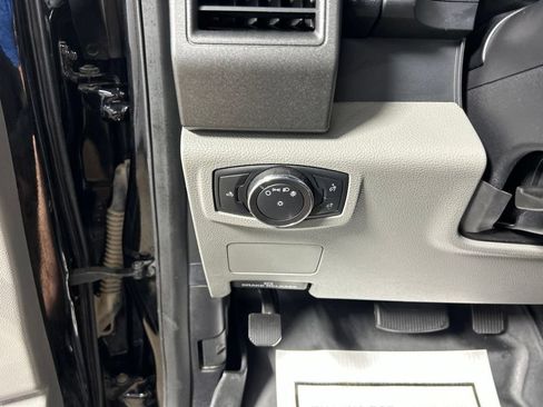 Used 2018 Ford F250 XL w/ Power Equipment Group AWD/4WD image 24