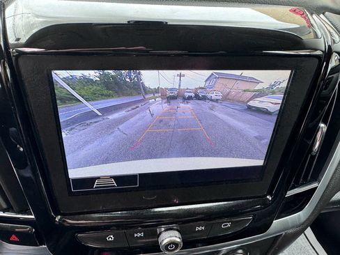 Used 2020 Chevrolet Traverse LT w/ LPO, Floor Liner Package AWD/4WD image 23