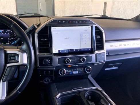 Used 2022 Ford F450 Platinum w/ FX4 Off-Road Package image 7