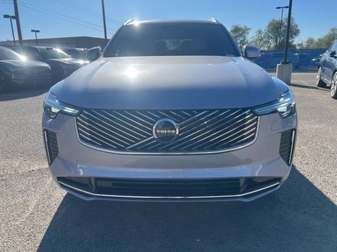 New 2026 Volvo XC90 B5 Core image 8