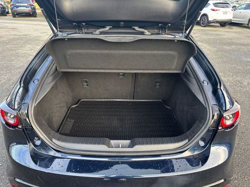 Used 2019 MAZDA MAZDA3 AWD Hatchback w/ Premium Pkg image 9