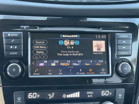 Used 2020 Nissan Rogue SV image 7