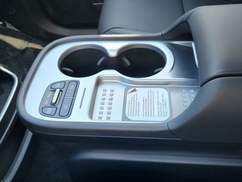 New 2026 Hyundai Ioniq 9 SEL image 26