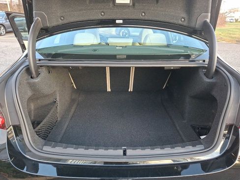 Used 2023 BMW 330i xDrive Sedan w/ Premium Package image 27