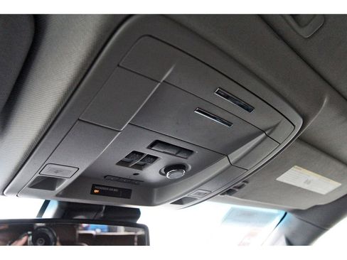Used 2020 Chevrolet Tahoe Premier w/ Premier Plus Edition RWD image 29