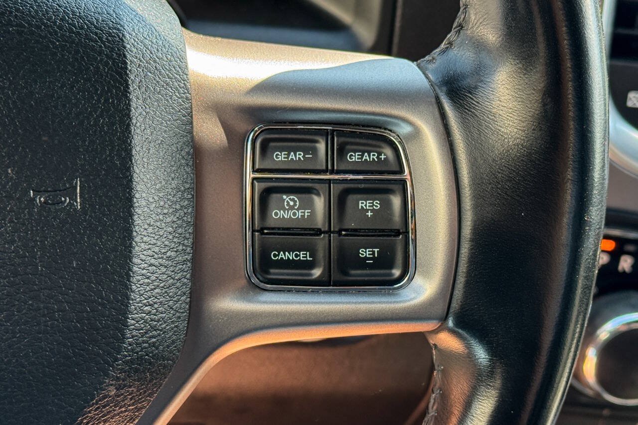 Used 2022 RAM 1500 Warlock AWD/4WD image 25