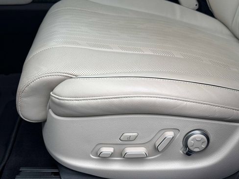 Used 2024 Genesis GV80 2.5T w/ Prestige Package image 23