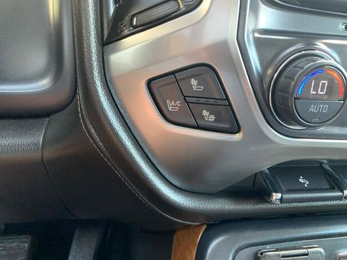 Used 2015 Chevrolet Silverado 1500 LTZ w/ LTZ Plus Package AWD/4WD image 30