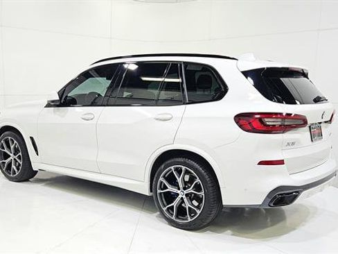 Used 2022 BMW X5 sDrive40i w/ M Sport Package RWD image 6