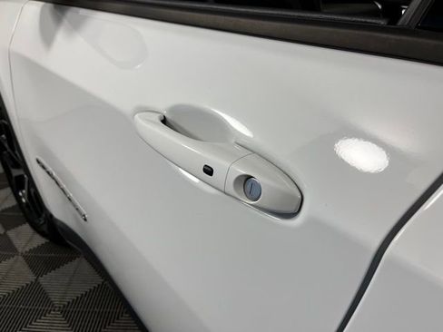 Used 2025 Jeep Compass Limited image 13