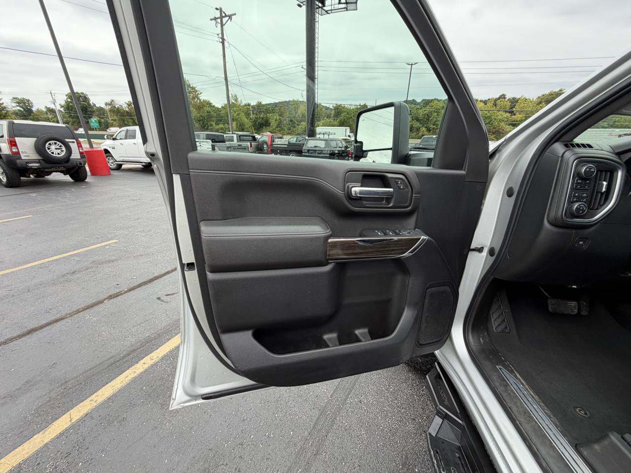 Used 2020 Chevrolet Silverado 2500 LT w/ All Star Edition AWD/4WD image 11