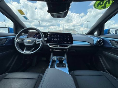 Used 2024 Chevrolet Equinox EV LT FWD image 22