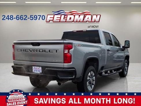 Used 2024 Chevrolet Silverado 2500 Custom w/ Custom Value Package image 6