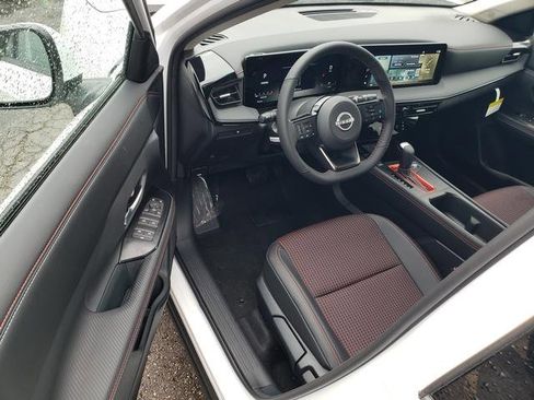 New 2025 Nissan Kicks SR image 11