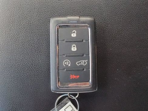 Used 2022 Jeep Grand Cherokee L Limited AWD/4WD image 34
