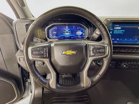 Used 2023 Chevrolet Silverado 1500 LT AWD/4WD image 13