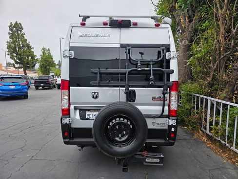 Used 2021 RAM ProMaster 3500 w/ Convenience Group FWD image 7