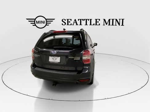 Used 2016 Subaru Forester 2.5i Premium w/ All-Weather Package image 9