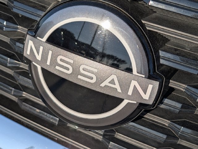 Used 2023 Nissan Rogue SL AWD/4WD image 38