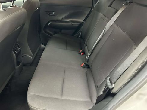 Used 2025 Hyundai Kona SEL FWD image 21