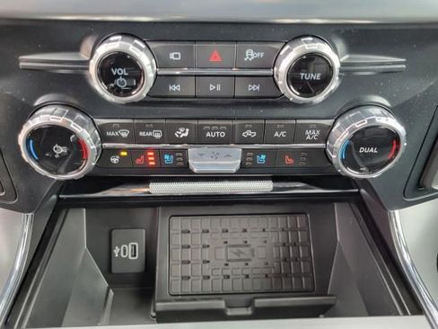 New 2025 Ford F150 Lariat w/ Equipment Group 502A High image 30