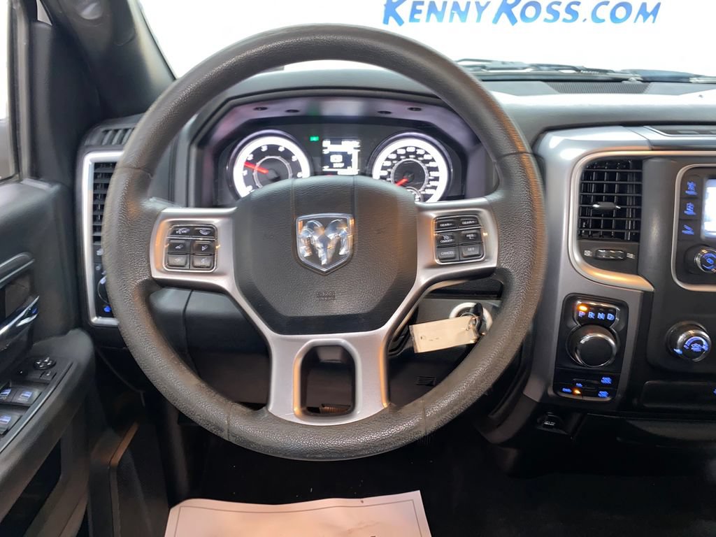 Used 2022 RAM 1500 Warlock AWD/4WD image 25