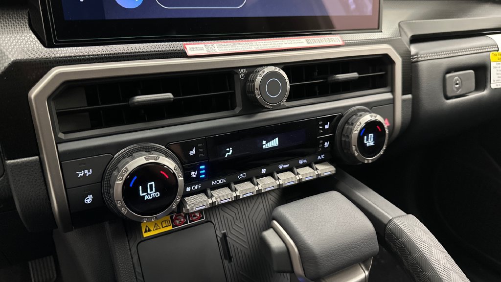 New 2026 Toyota 4Runner Limited AWD/4WD image 24