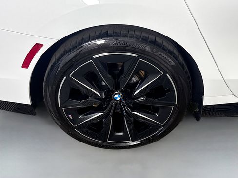 Used 2025 BMW i7 eDrive50 w/ M Sport Package image 33