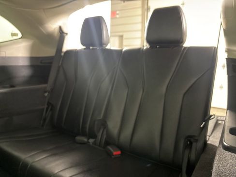 Used 2022 Acura MDX SH-AWD w/ Technology Package image 23