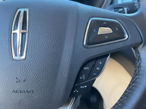 Used 2019 Lincoln MKC Reserve image 22