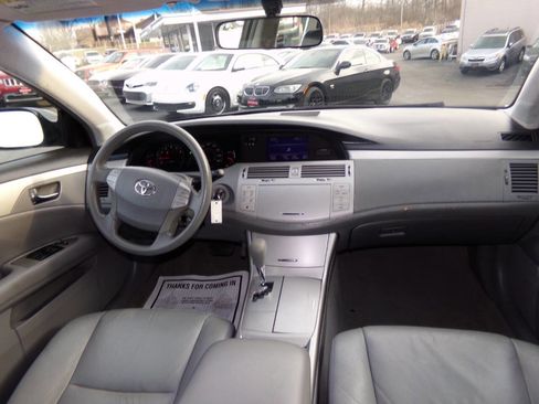 Used 2009 Toyota Avalon XL image 23
