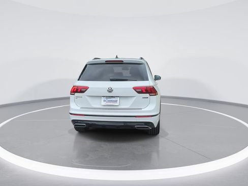 Used 2021 Volkswagen Tiguan SE AWD/4WD image 7
