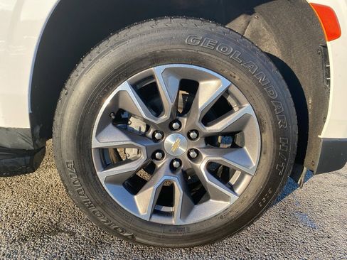 Used 2023 Chevrolet Tahoe LS image 9