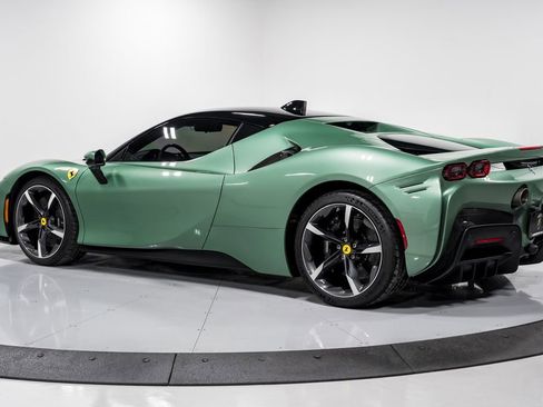 Used 2023 Ferrari SF90 Stradale image 5