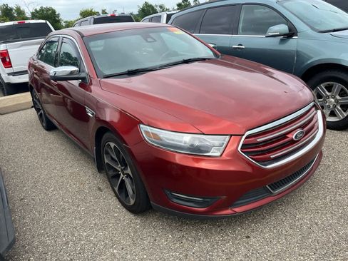Used 2014 Ford Taurus Limited w/ Equipment Group 301A FWD image 19