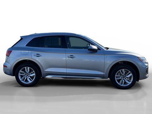 Used 2023 Audi Q5 2.0T Premium w/ Convenience Package image 6