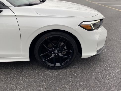 Used 2025 Honda Civic Sport image 10