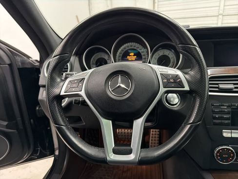 Used 2013 Mercedes-Benz C 250 Sedan image 15